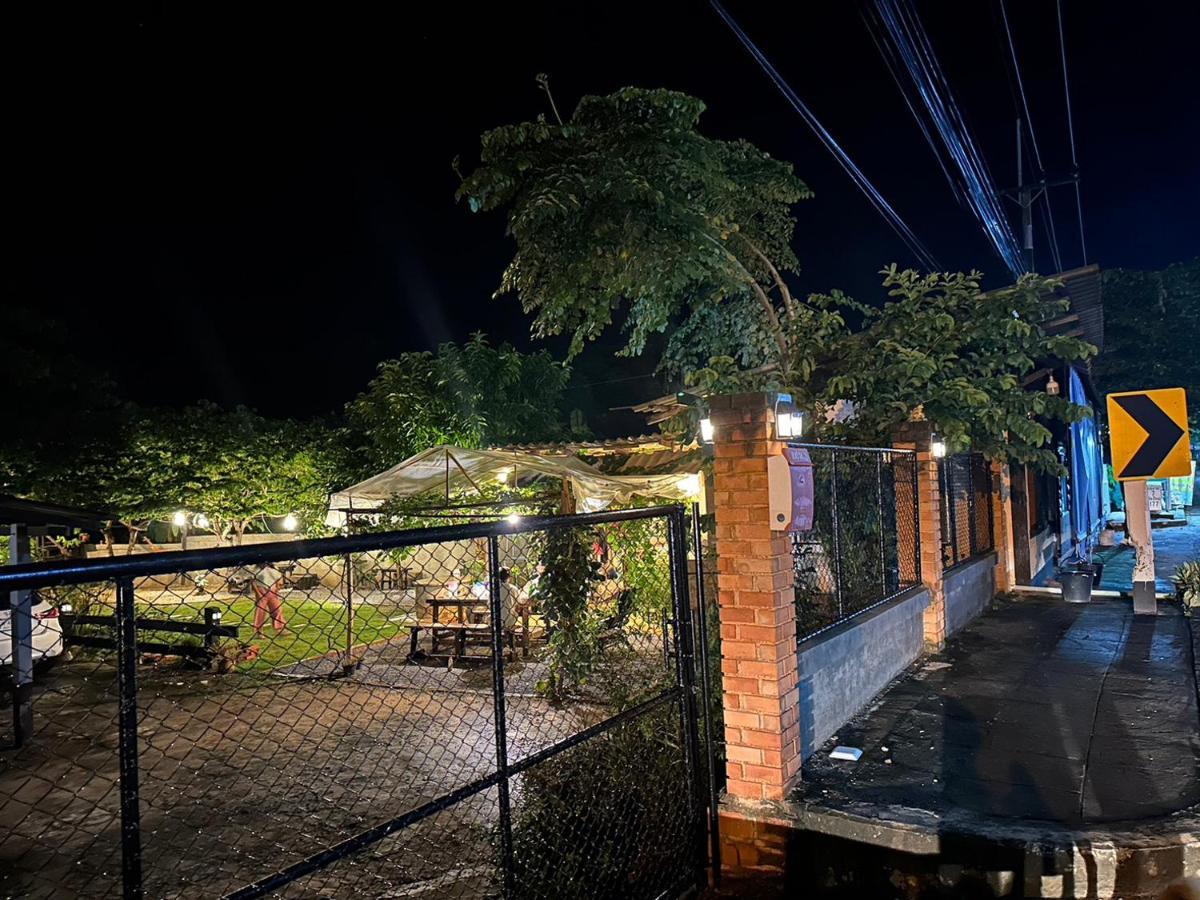 The Legend Homestay. Mae Ai Exterior foto